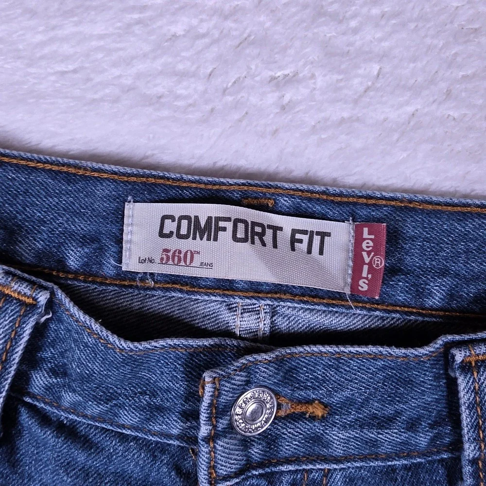 Levi's 560 Comfort Fit Mens 34/32 Blue Denim Relaxed Tapered Jeans 005604886